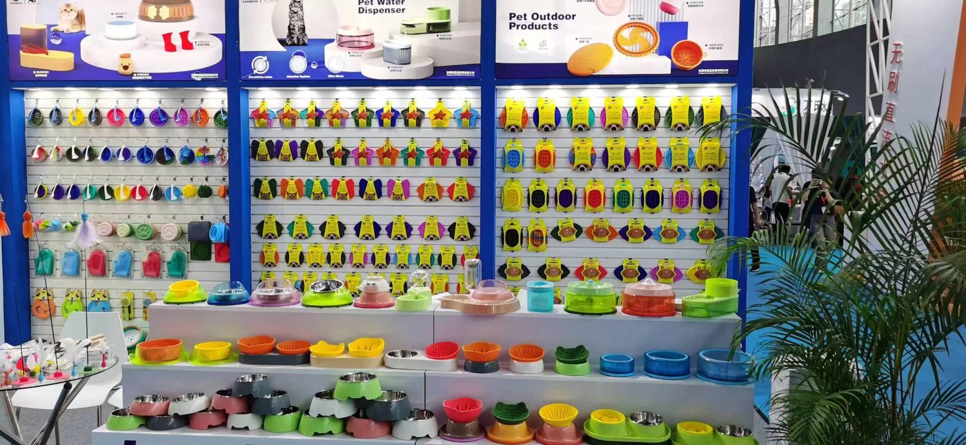 CIPS Guangzhou 2023: Landpion expands its branded pet display 3
